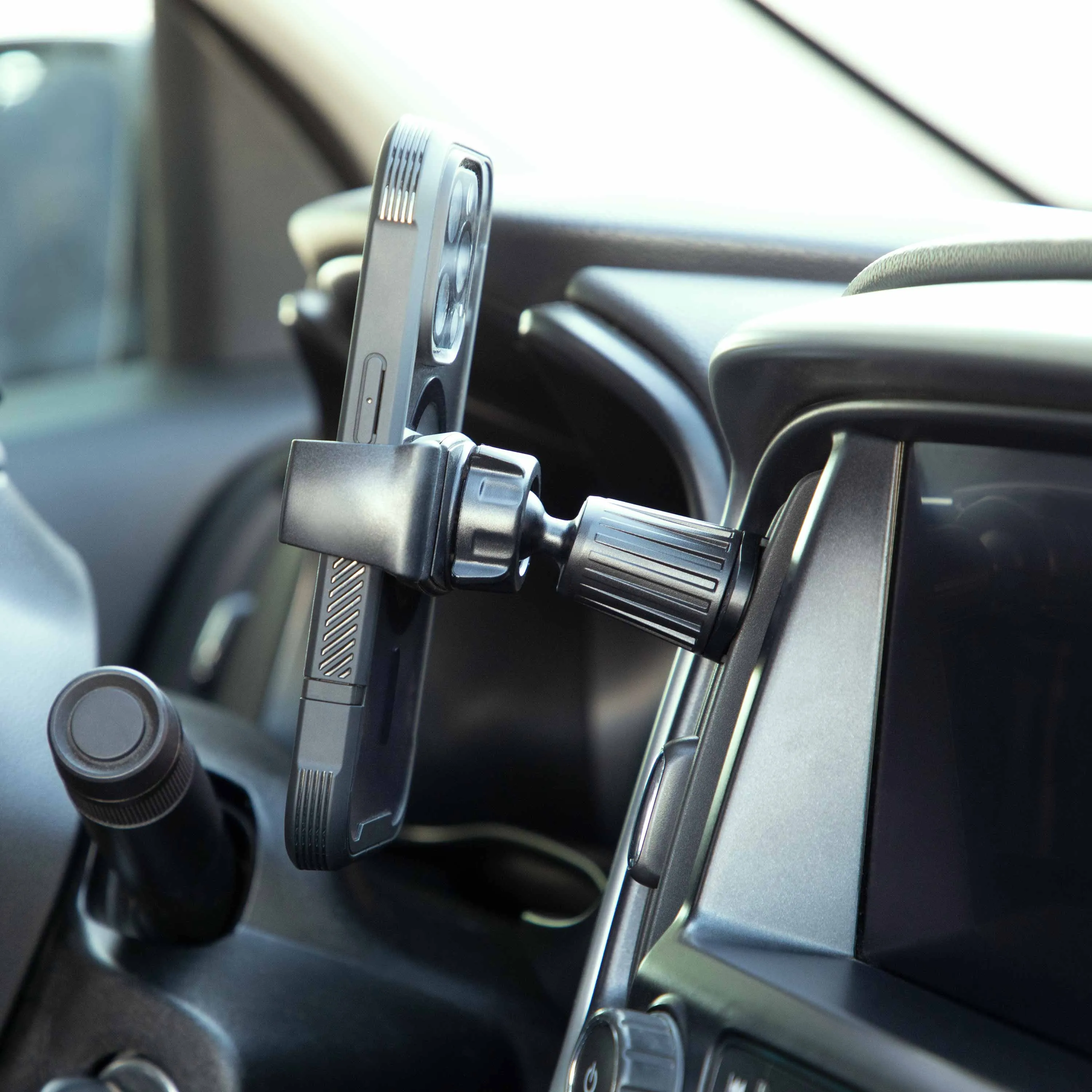 Adjustable Car Vent Mount with 17mm Ball
