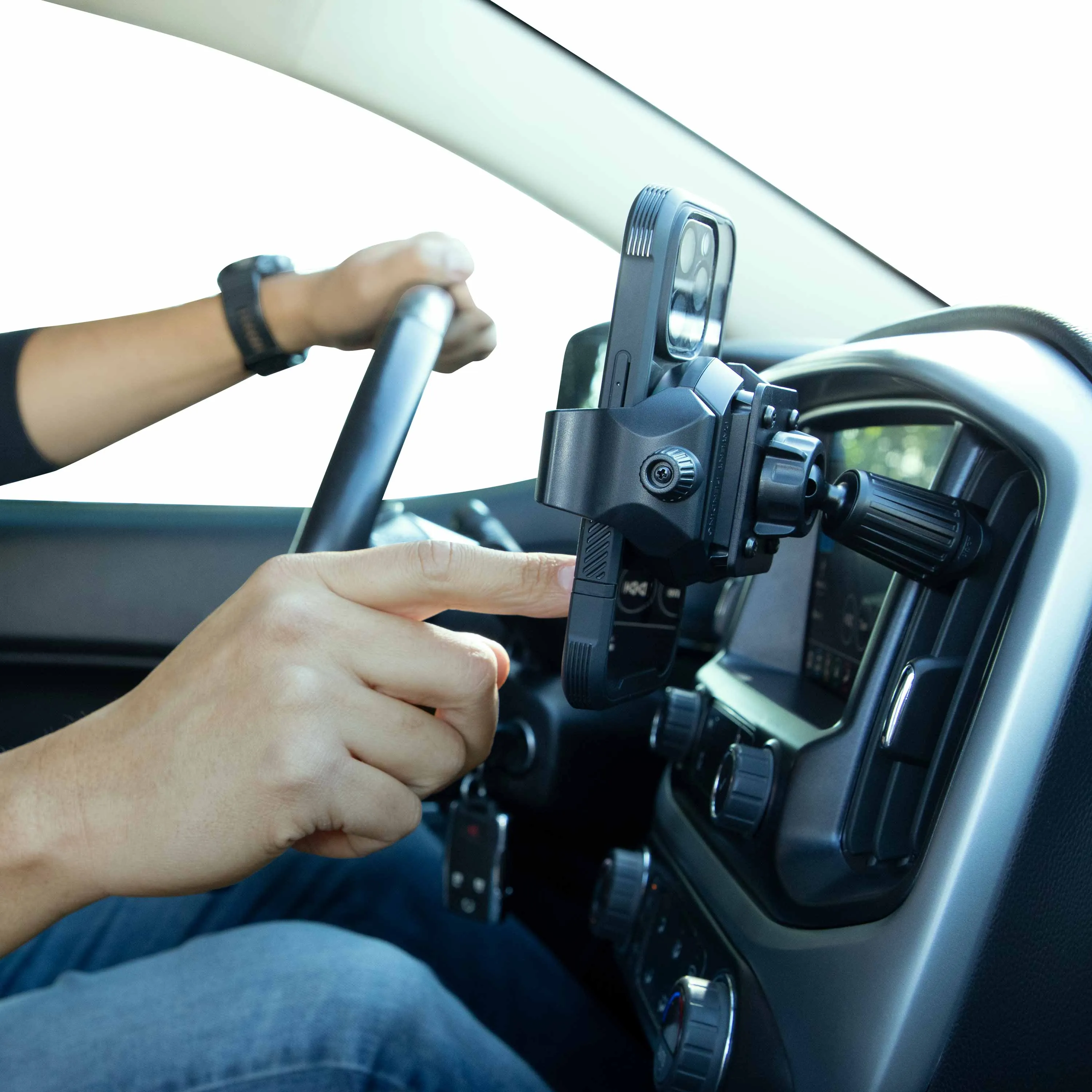 Adjustable Car Vent Mount with 17mm Ball