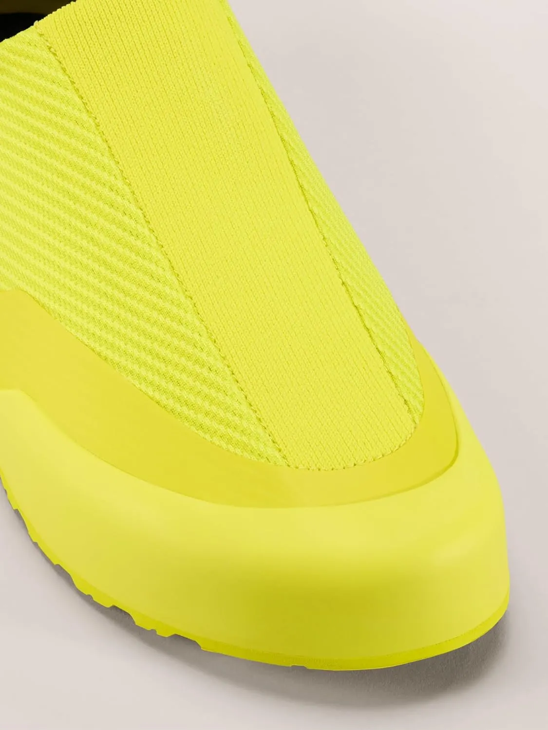 Arc'teryx Men’s Kragg Shoe - Lightweight Pull-On Shoe for Quick Approaches, Everyday Casual Shoes
