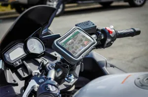 ChargerCity Universal Motorcycle/Bike Mount with Water Resistant Case for 6" & 5" inch GPS Garmin Drive DriveSmart 6 60 61 62 63 65 66 67 68 5 55 56 57 LM LMT