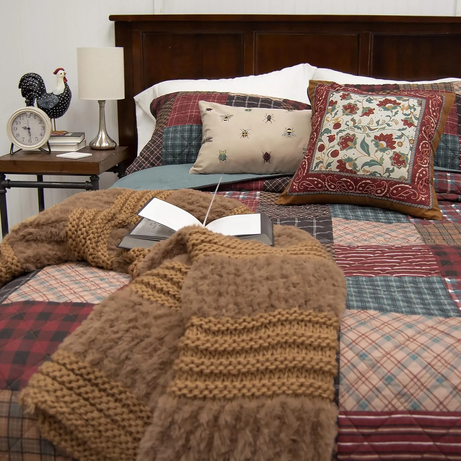 Donna Sharp Appalachia Plaid Cotton Pieced Patchwork Quilted Bedding Set - 3-Piece Queen Size Quilt Set - Includes 1 Quilt and 2 Pillow Shams - Machine Washable - Perfect for Rustic Decor