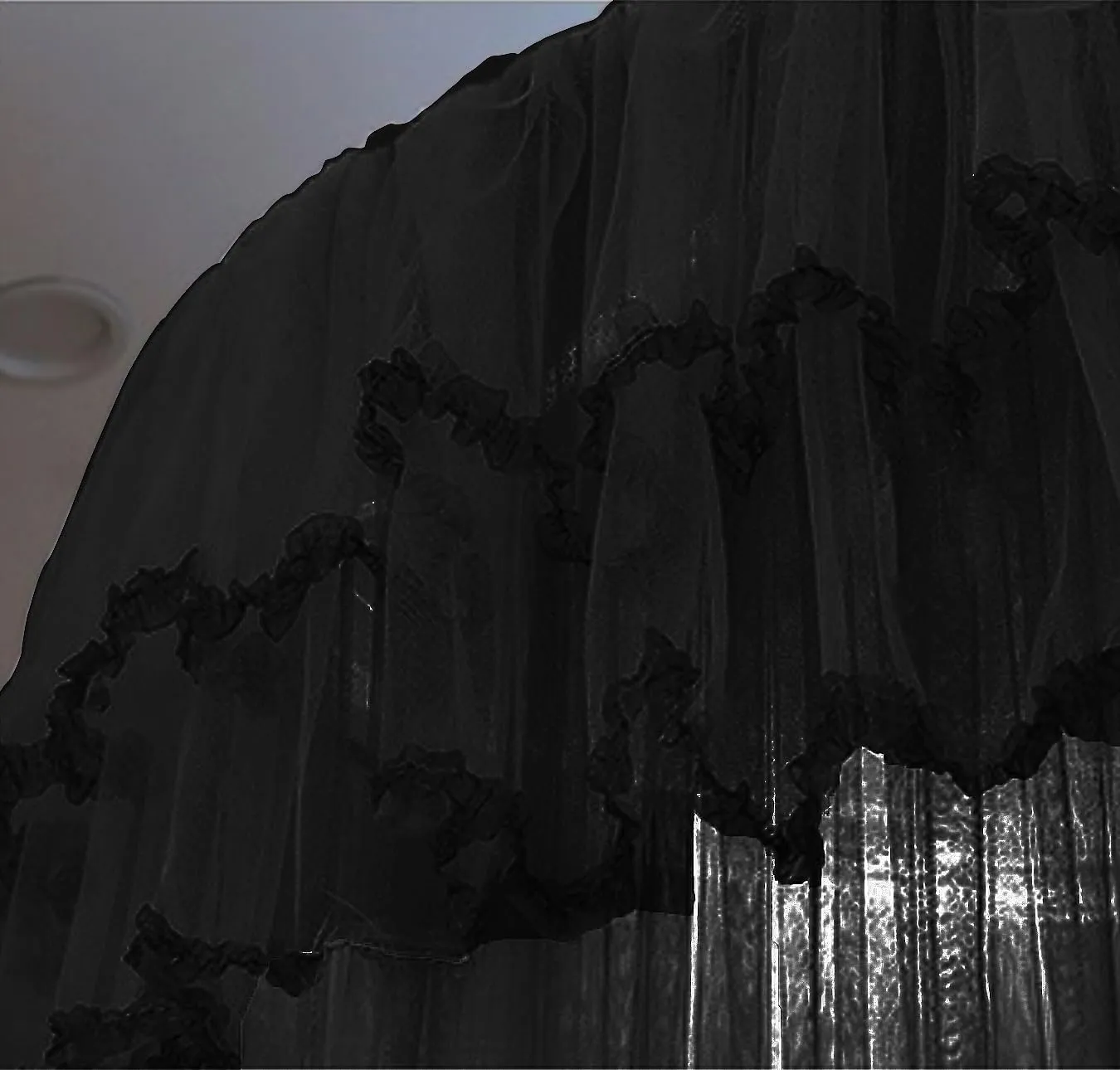 Kertnic Mosquito Net Bed Canopy for Girls, Princess Canopy Bed Curtain Fine Sheer Mesh Dome Bed Canopies, Kids & Adults Lace Tent for Twin Full Queen King Bed (Black)