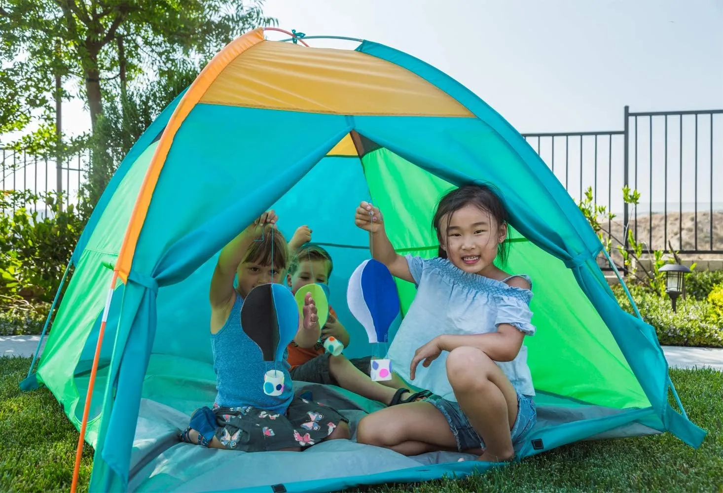 Pacific Play Tents Super Duper 4 Kid Play Tent II, 58” x 58” x 46”