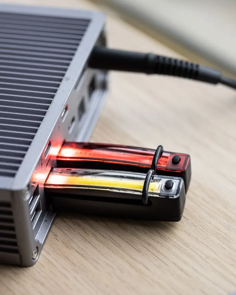 Plus Free Twinpack Lights - Clear