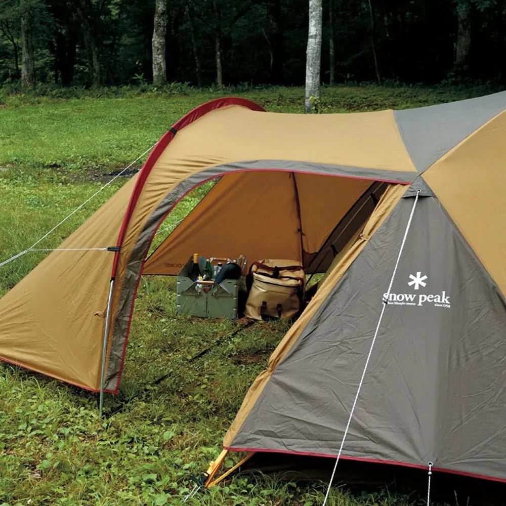 Snow Peak Amenity Dome M 4 person tent