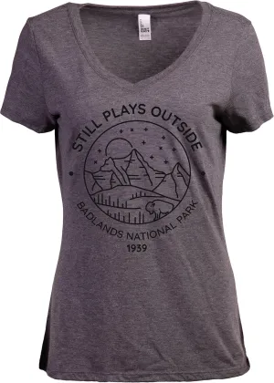Still Plays Outside | Funny Cool Camping Hiking Camp Hike Women Outdoors Shirt Top